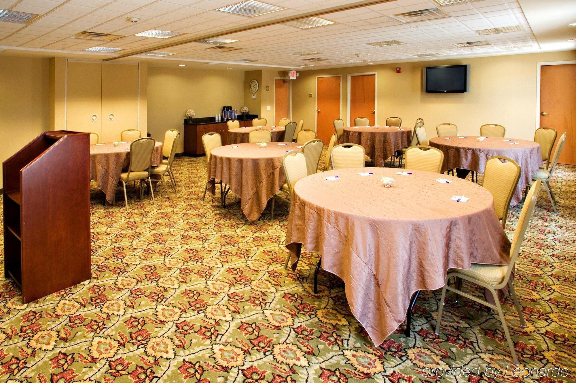 Holiday Inn Express & Suites Selma By Ihg מתקנים תמונה