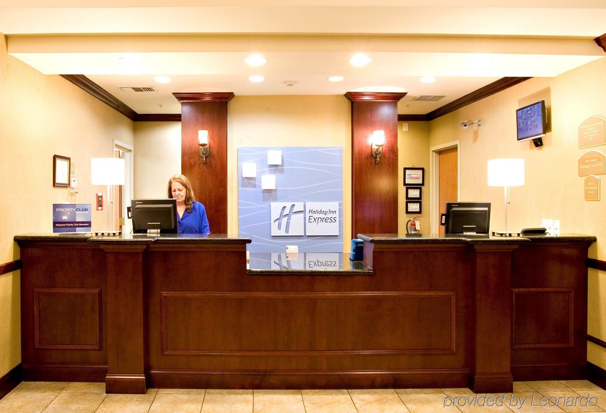 Holiday Inn Express & Suites Selma By Ihg מראה פנימי תמונה
