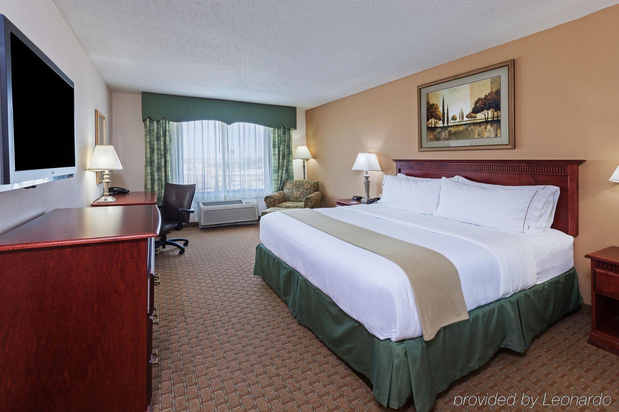 Holiday Inn Express & Suites Selma By Ihg מראה חיצוני תמונה