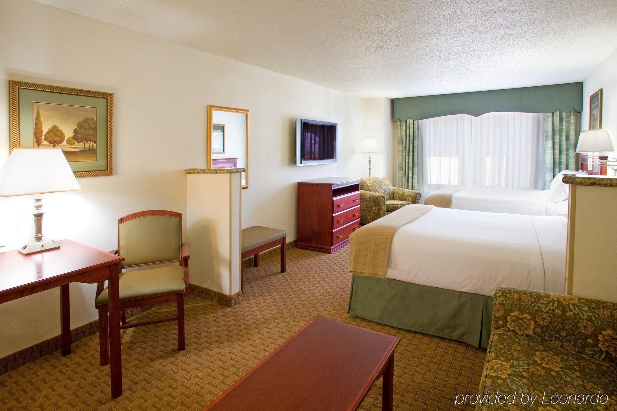 Holiday Inn Express & Suites Selma By Ihg מראה חיצוני תמונה