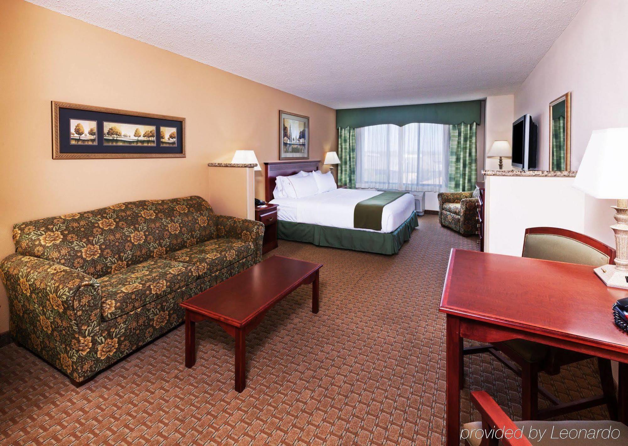 Holiday Inn Express & Suites Selma By Ihg מראה חיצוני תמונה